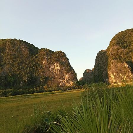 Tam Coc Golden Sun Homestay นิญบิ่ญ ภายนอก รูปภาพ