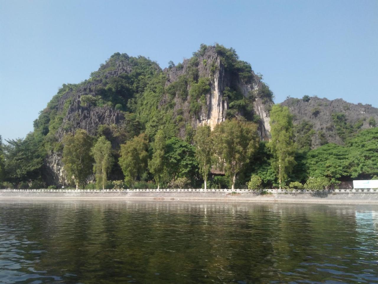 Tam Coc Golden Sun Homestay นิญบิ่ญ ภายนอก รูปภาพ