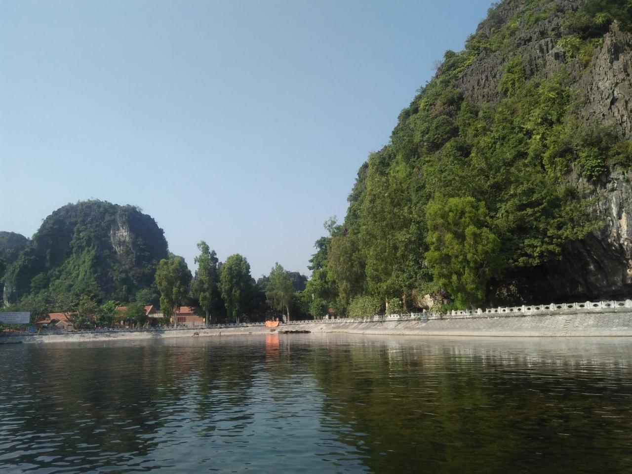 Tam Coc Golden Sun Homestay นิญบิ่ญ ภายนอก รูปภาพ